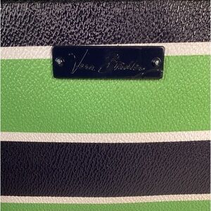 VERA BRADLEY WRISTLET STIPE BAG